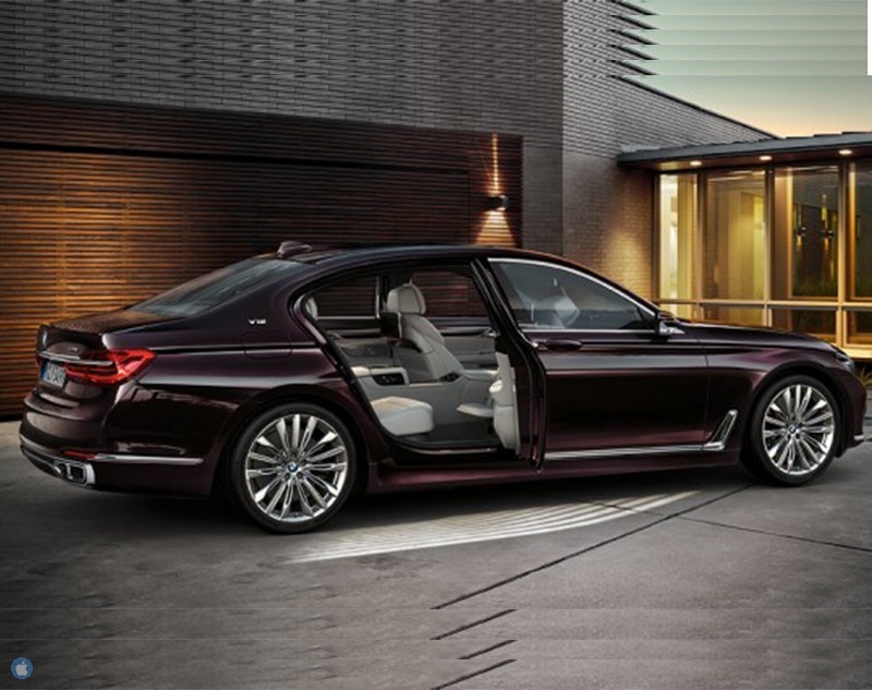 BMW M760Li xDrive Model V12 Excellence